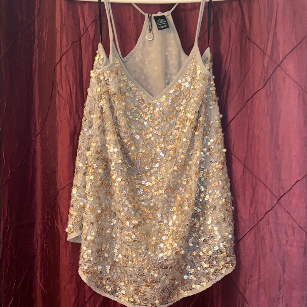 BKE sleeveless blouse